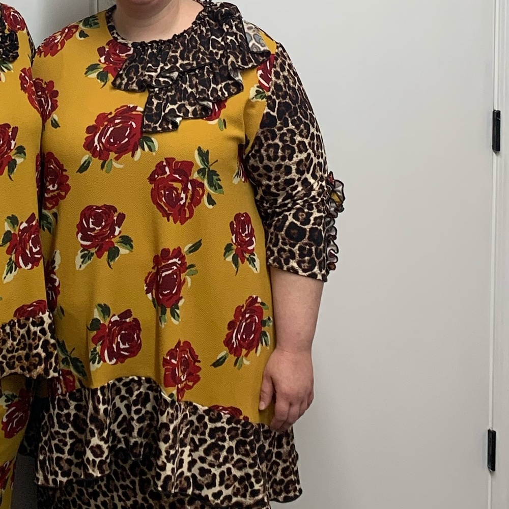 🔴SOLD🔴Beautiful custom made shirt